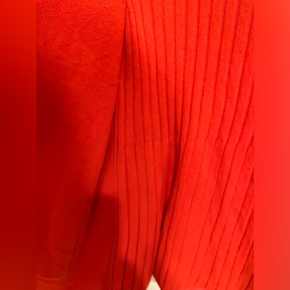 CAbi Passage v-neck Cardigan in Molten Lava Womens Size Medium NWT - Picture 9 of 13